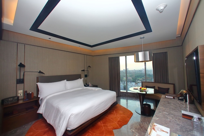 Imagen de la habitación del Hotel Conrad Bengaluru. Foto 10