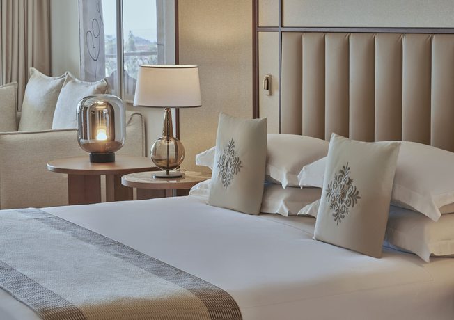 Imagen de la habitación del Hotel Conrad Chia Laguna Sardinia. Foto 14