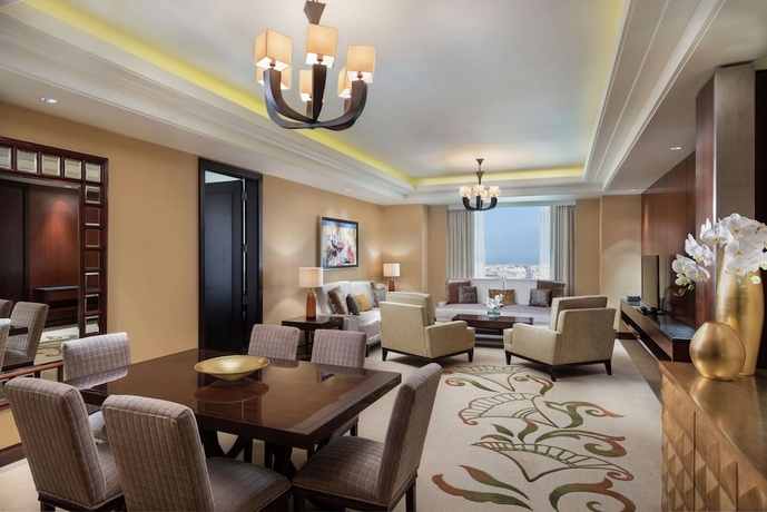 Imagen de la habitación del Hotel Conrad Dubai. Foto 8