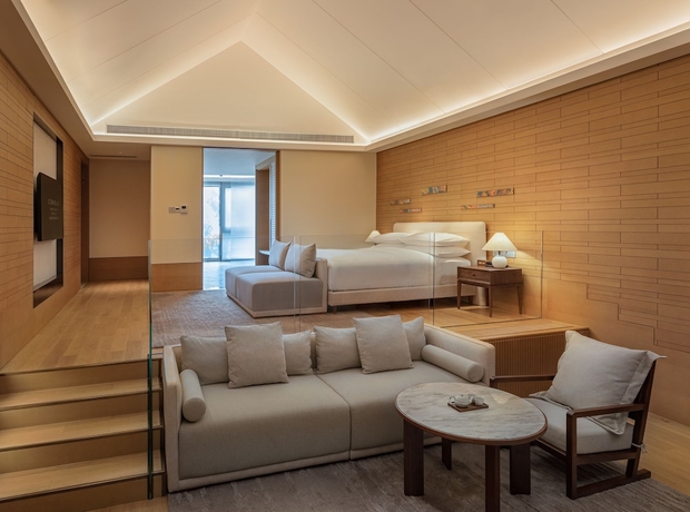 Imagen de la habitación del Hotel Conrad Hangzhou Tonglu. Foto 9