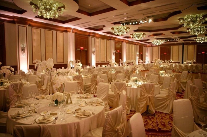 Imagen de los interiores del Hotel Conrad Indianapolis. Foto 4