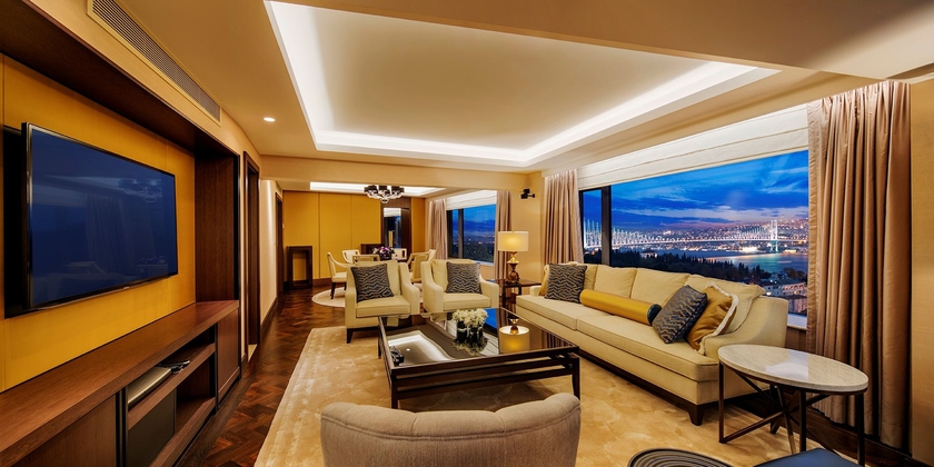 Imagen de los interiores del Hotel Conrad Istanbul Bosphorus. Foto 12