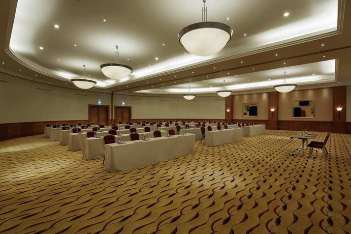 Imagen de los interiores del Hotel Conrad Istanbul Bosphorus. Foto 13