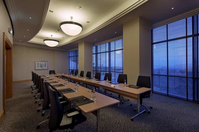 Imagen de los interiores del Hotel Conrad Istanbul Bosphorus. Foto 15