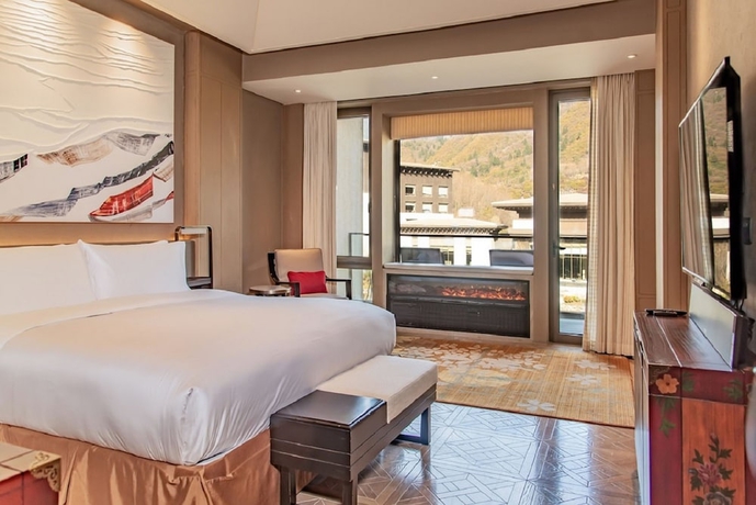 Imagen de la habitación del Hotel Conrad Jiuzhaigou. Foto 6