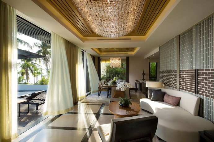 Imagen de la habitación del Hotel Conrad Koh Samui. Foto 19