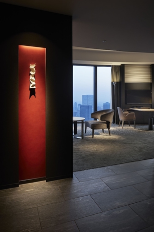 Imagen de la habitación del Hotel Conrad Osaka. Foto 4