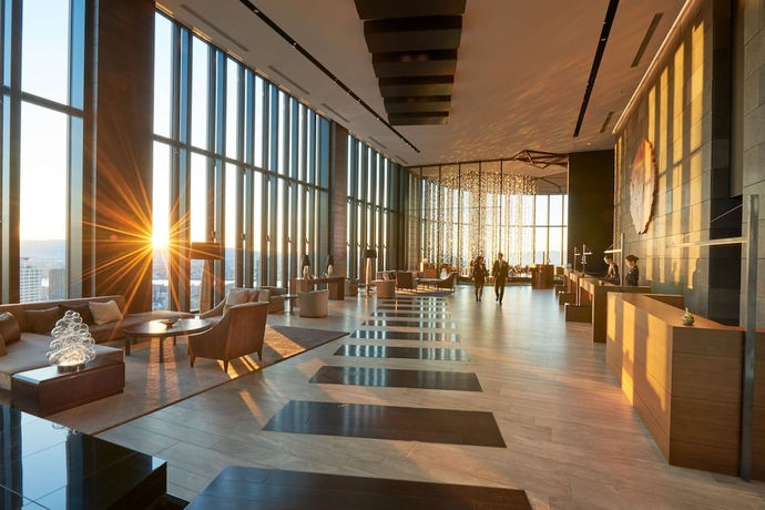 Imagen de los interiores del Hotel Conrad Osaka. Foto 18