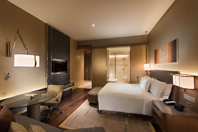 Imagen de la habitación del Hotel Conrad Pune By Hilton. Foto 8