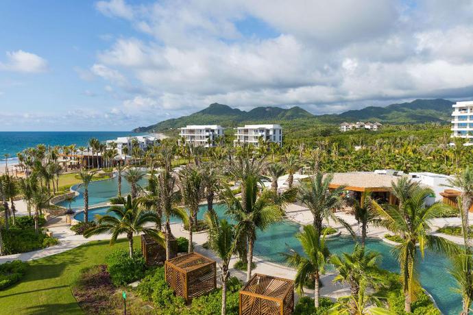 Imagen de la piscina del Hotel Conrad Punta de Mita. Foto 31
