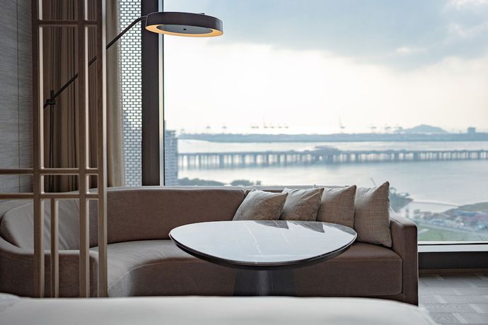 Imagen de la habitación del Hotel Conrad Shenzhen. Foto 10