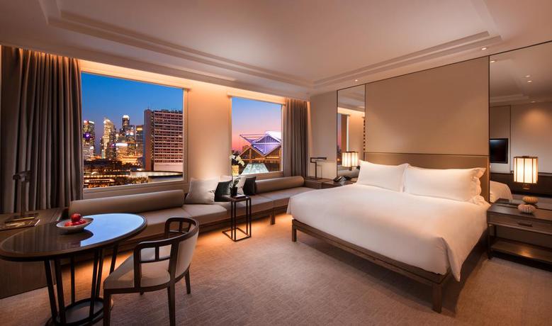 Imagen de la habitación del Hotel Conrad Singapore Marina Bay. Foto 7