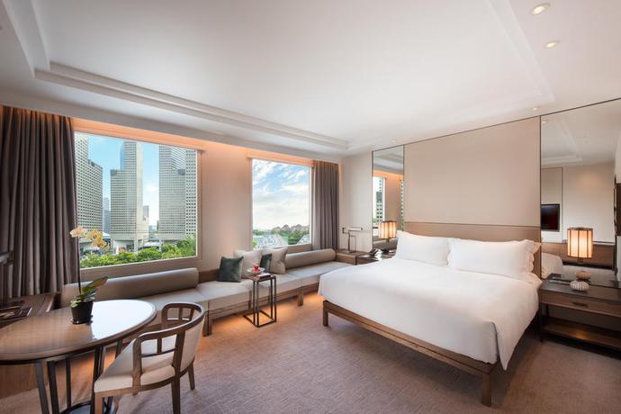 Imagen de la habitación del Hotel Conrad Singapore Marina Bay. Foto 9