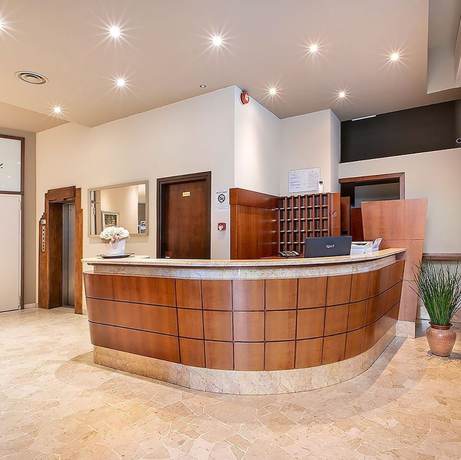 Imagen de los interiores del Hotel Conradi. Foto 20