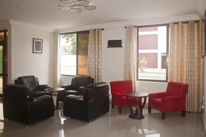 Imagen de los interiores del Hotel Consir Executive Lodge, North Ridge. Foto 17