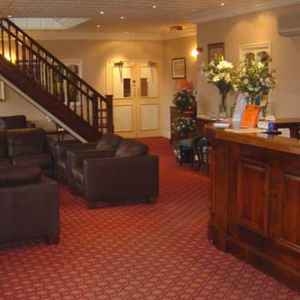 Imagen de los interiores del Hotel Consort Hotel. Foto 5