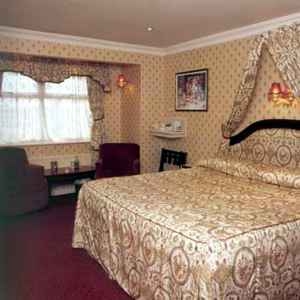 Imagen de la habitación del Hotel Consort Hotel. Foto 4