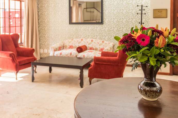 Imagen de los interiores del Hotel Constantia and Conference Centre. Foto 19