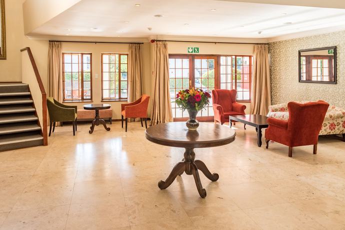 Imagen de los interiores del Hotel Constantia and Conference Centre. Foto 20