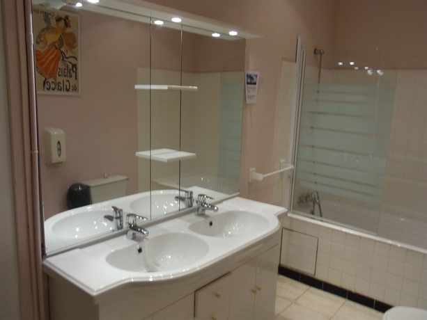 Imagen de la habitación del Hotel Constantin. Foto 5