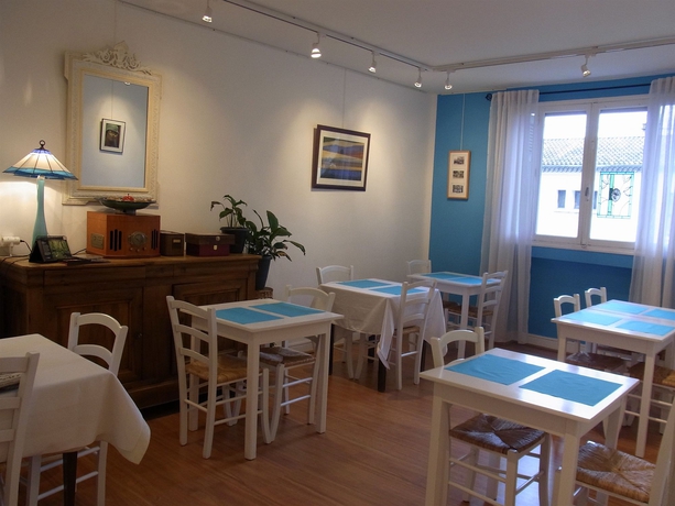 Imagen del bar/restaurante del Hotel Constantin. Foto 2