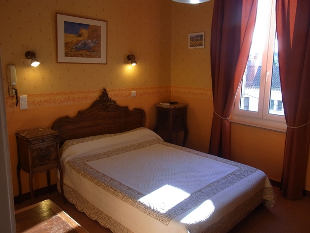Imagen de la habitación del Hotel Constantin. Foto 12