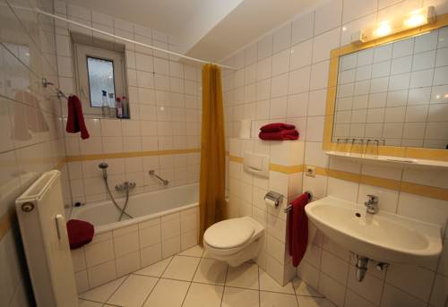 Imagen de la habitación del Hotel Constantin Trier. Foto 7