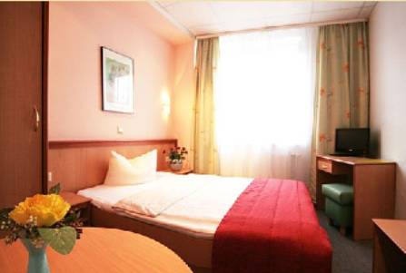 Imagen de la habitación del Hotel Constantin Trier. Foto 11