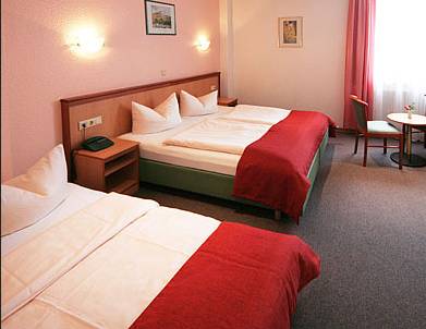 Imagen de la habitación del Hotel Constantin Trier. Foto 16