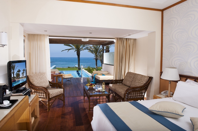 Imagen de la habitación del Hotel Constantinou Bros Athena Beach. Foto 6