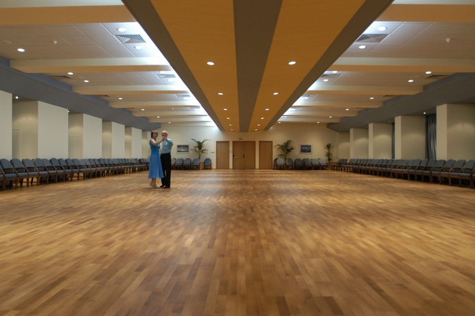 Imagen de los interiores del Hotel Constantinou Bros Athena Royal Beach. Foto 10