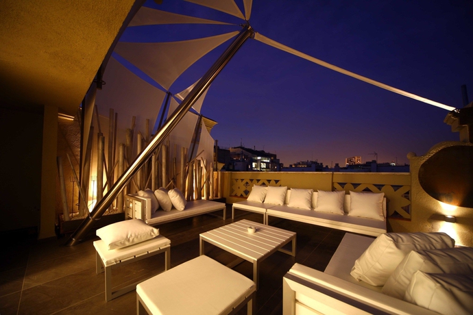 Imagen de los interiores del Hotel Constanza. Foto 13