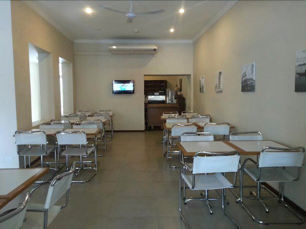 Imagen del bar/restaurante del Hotel Constituyentes. Foto 2