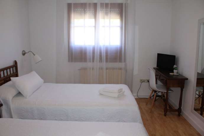 Imagen de la habitación del Hotel Consuegra. Foto 3