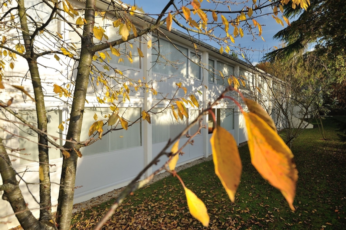 Imagen de los exteriores del Hotel Contact Du Parc. Foto 7