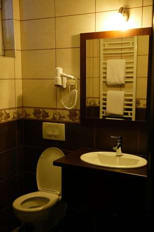 Imagen de la habitación del Hotel Contact. Foto 11