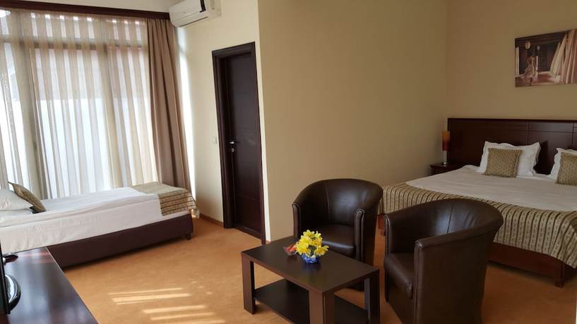 Imagen de la habitación del Hotel Contact. Foto 12