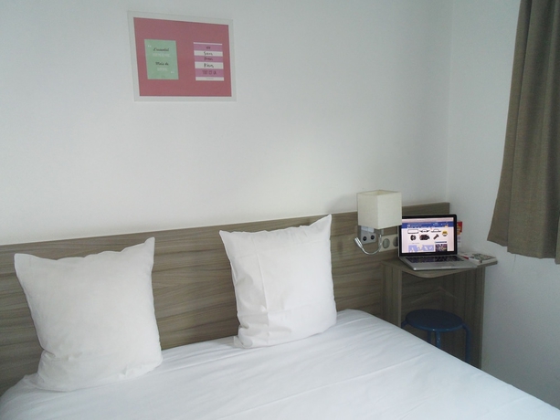 Imagen de la habitación del Hotel Contact Hôtel Marseille Aubagne. Foto 6