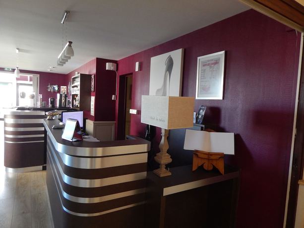 Imagen de los interiores del Hotel Contact H&ocirc;tel du Relais Thouars. Foto 19