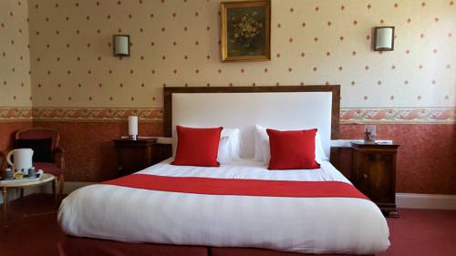 Imagen de la habitación del Hotel Contact Le Provence. Foto 2