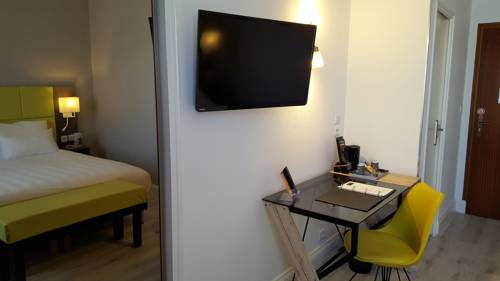 Imagen de la habitación del Hotel Contact Le Provence. Foto 5