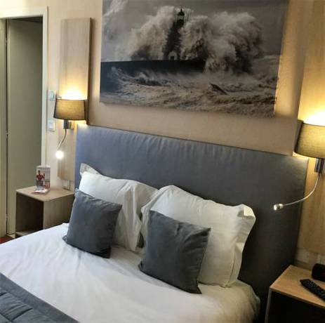 Imagen de la habitación del Hotel Contact Le Provence. Foto 9