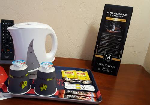 Imagen de la habitación del Hotel Contact Le Provence. Foto 12