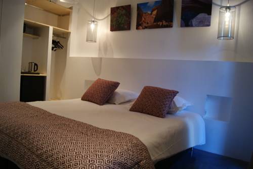 Imagen de la habitación del Hotel Contact Restaurant Le Minervois. Foto 4