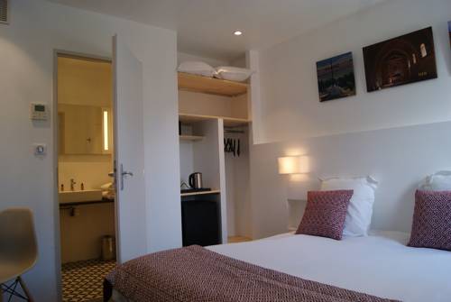 Imagen de la habitación del Hotel Contact Restaurant Le Minervois. Foto 5