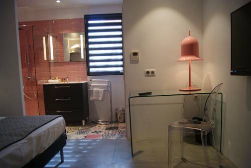 Imagen de la habitación del Hotel Contact Restaurant Le Minervois. Foto 11