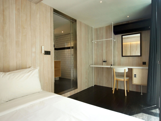 Imagen de la habitación del Hotel Container. Foto 13