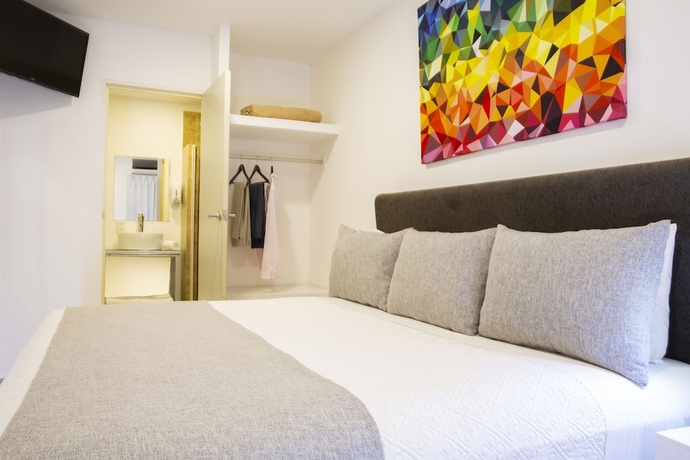 Imagen de la habitación del Hotel Container Inn Aeropuerto. Foto 2