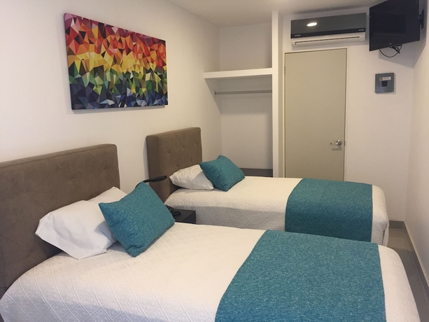 Imagen de la habitación del Hotel Container Inn Aeropuerto. Foto 17