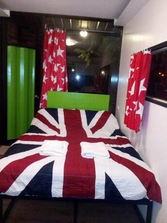 Imagen de la habitación del Hotel Container Motel. Foto 17